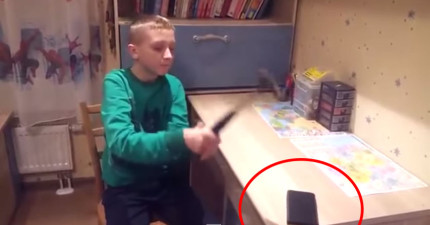 鐵錘打手機殼FT